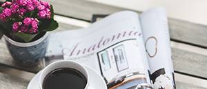 Quelle: kaboompics, pixabay.com, https://pixabay.com/de/photos/kaffee-zeitschrift-zeitung-lesen-791439/ News